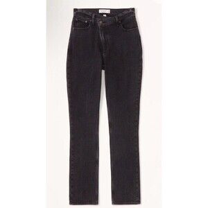 Abercrombie & Fitch Black 90’s slim straight ultra high rise jeans